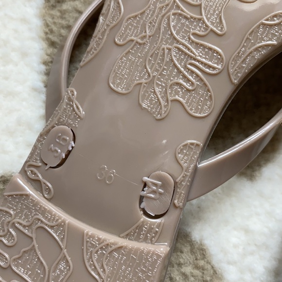 New studded jelly nude sandals flip flops sz 36 - Picture 6 of 6